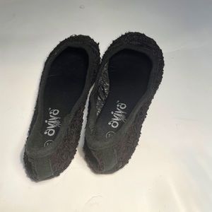 Aviva girl black lace flats